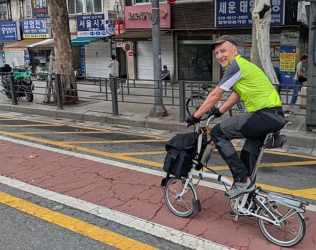 Auf dem Radweg in Seoul