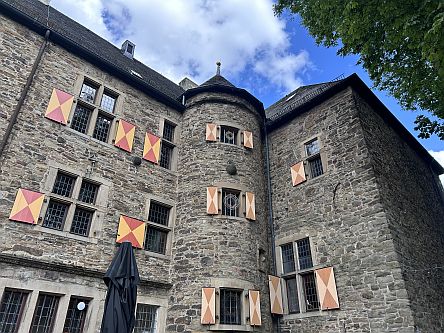 Haus Kemnade: Fassade im  Innenhof