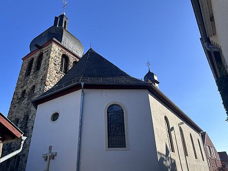 Kirche St. Nikolaus in Frei-Weinheim