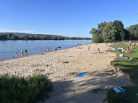 Rheinstrand bei Heidesheim