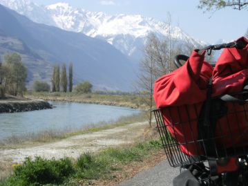 Rhônetal-Radweg zwischen Sion/Sitten und Martigny, Wallis, Schweiz