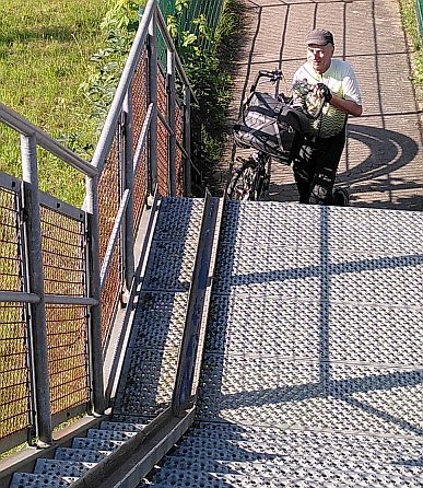 Treppensteigen mit Fahrrad